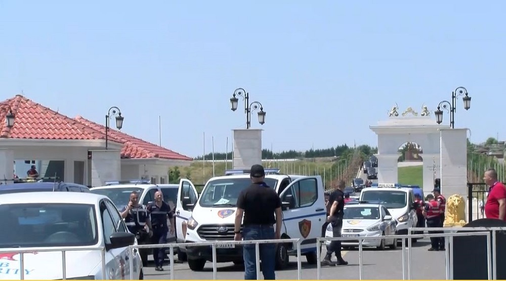Operacioni i SPAK ne kampin e MEK, perplasje mes muxhahedineve dhe policise